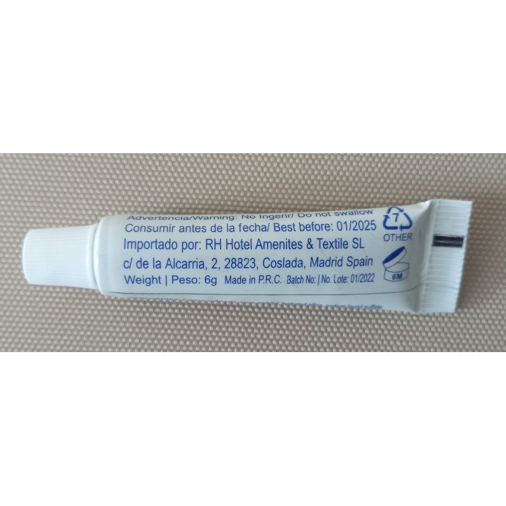 Tubetto dentifricio 6g aroma menta per hotel